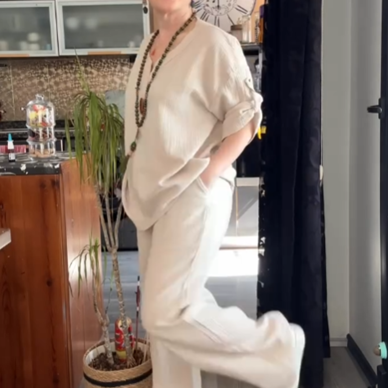 Ensemble de vêtements d'intérieur pour femme avec manches à revers confortables