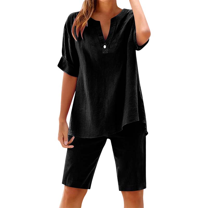🌴 Tenue d'été avec décolleté V & short – Parfait pour la plage et les vacances tropicales !