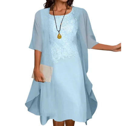 👗 La combinaison parfaite : Corsage en dentelle & superposition aérienne en chiffon – Élégance pure !