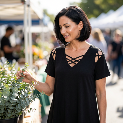 T-shirt chic à col en V et lanières croisées pour femme